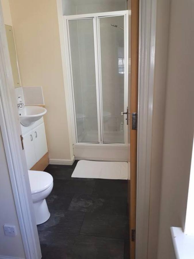 2 Bedroom With Parking Sleeps 5 Apartment Edinburgh